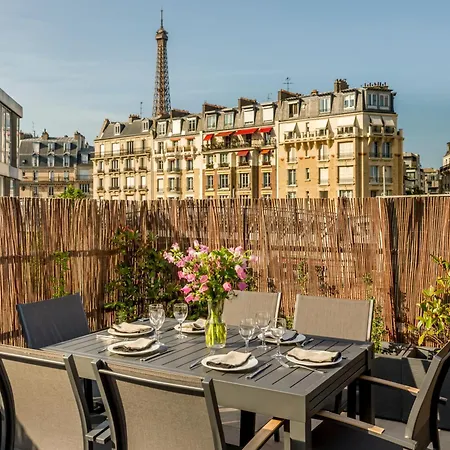 Merveil Luxury - Eiffel Tower Terrasse